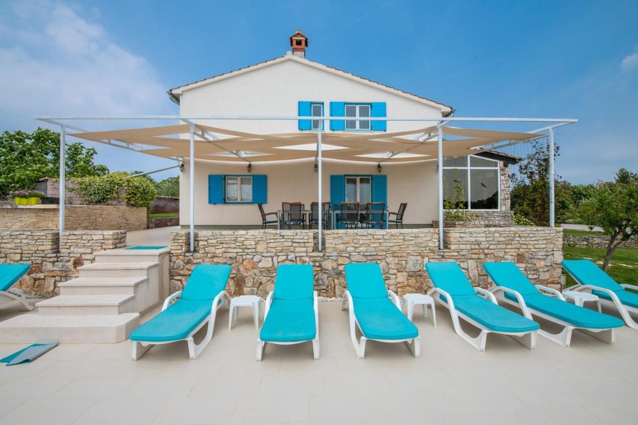 Villa Tanga ロヴィニ エクステリア 写真